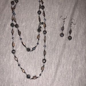 Necklace earring set